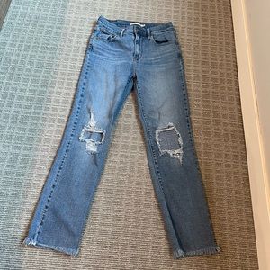 Levi “straight leg ultra high rise” jeans size 26